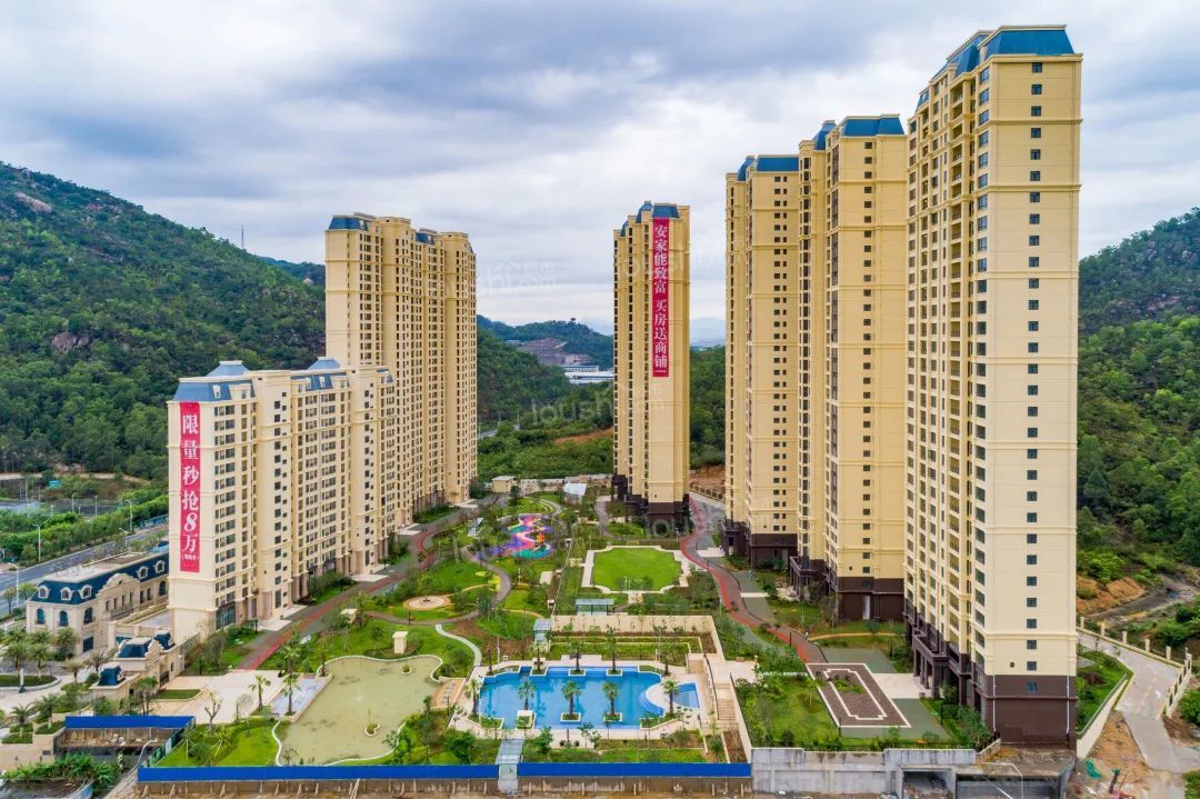 汕尾瑞城花园单价仅6字头起抢购装修105-237m05现房