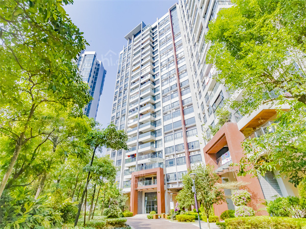 花海湾有哪些卖点?现楼 商圈环绕 享一线江景