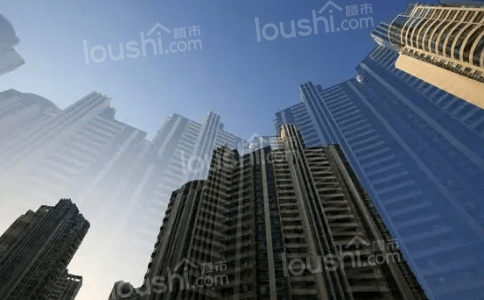 1-8月上海房地产开发投资比去年同期下降10.9%