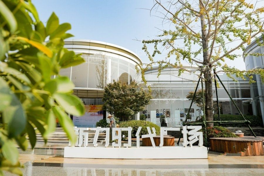 新力时代广场在哪个区?是房吗?